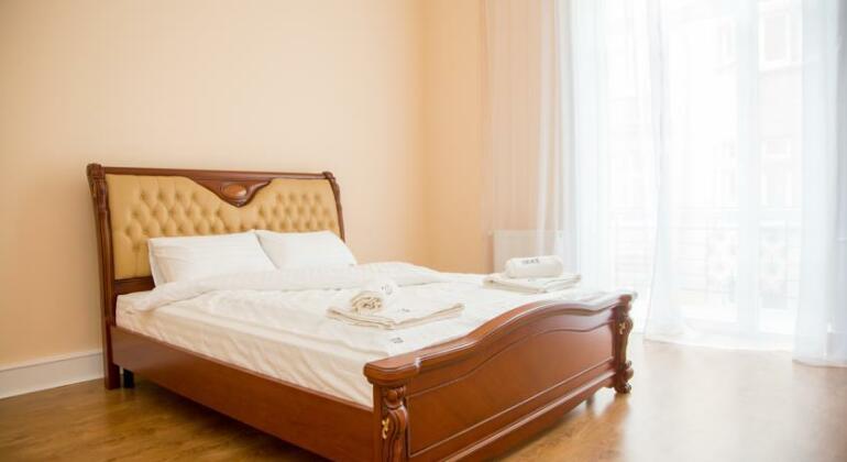 Large Apartment close to the Main Square - Photo4