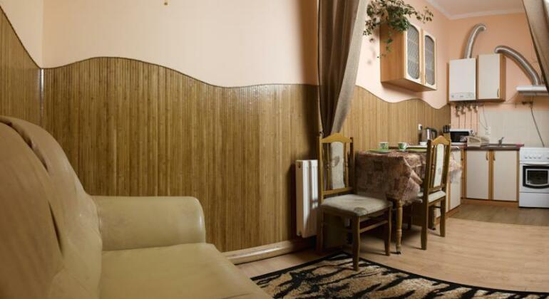 Lviv Centre Apartment - Photo4