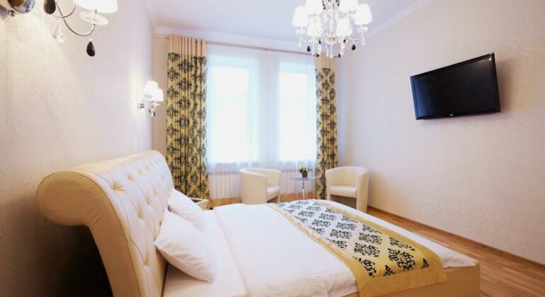 Lviv Tour Apartments - Photo3