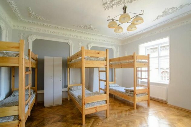 Premium Hostel Lviv - Photo3