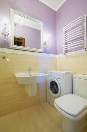 Queens Apartments Lviv - Photo2