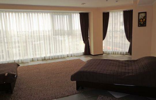 Mark Plaza Hotel - Photo4