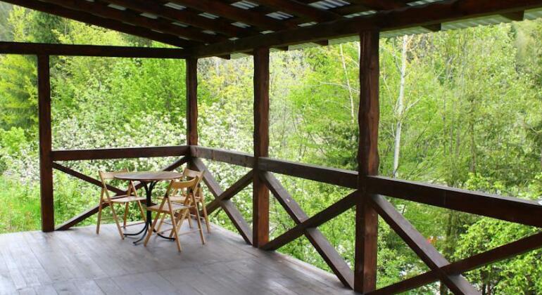 Sadyba Gutsulska Pisnya Lodge - Photo3
