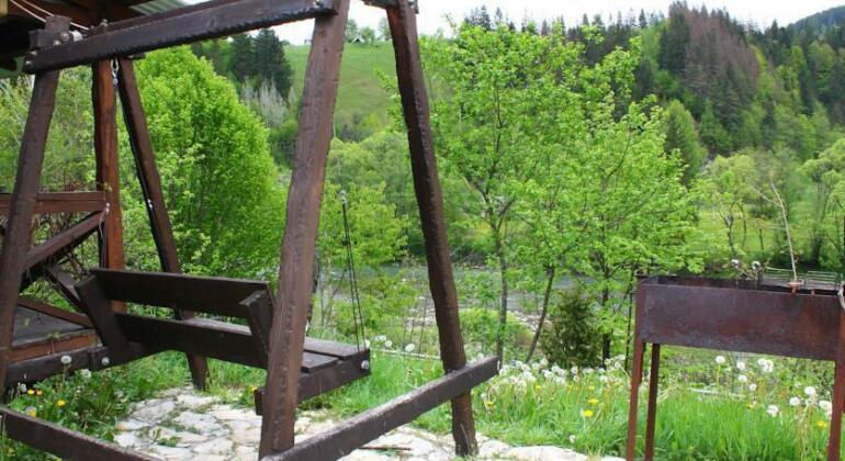 Sadyba Gutsulska Pisnya Lodge - Photo5