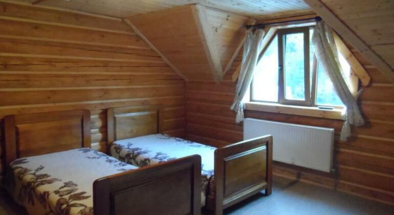 Tri Pidkovy Hotel - Photo4