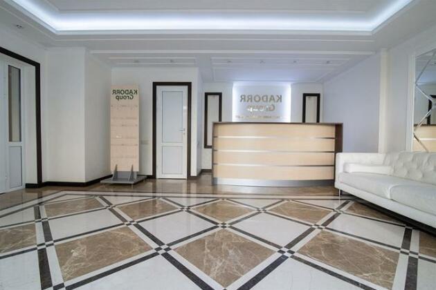 12th Floor Apartments - Photo2