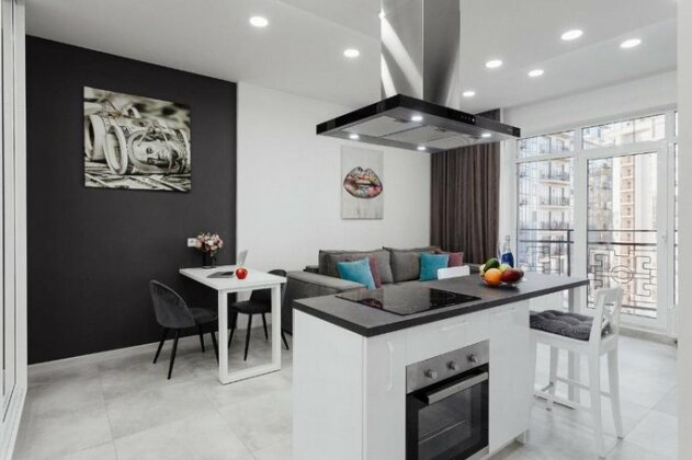 14 Floor Arcadia - Photo2