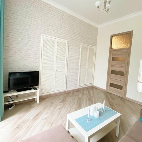 Apartment Bunina 8 - Photo2