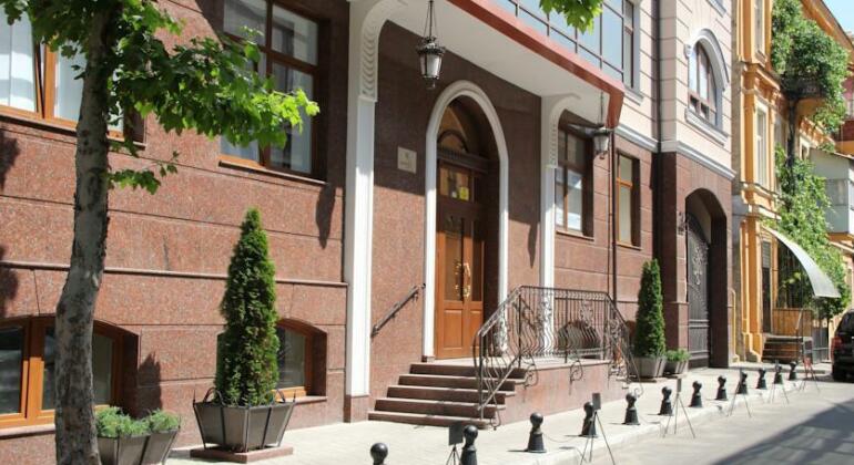 Apartment in Center of Odessa - Photo5