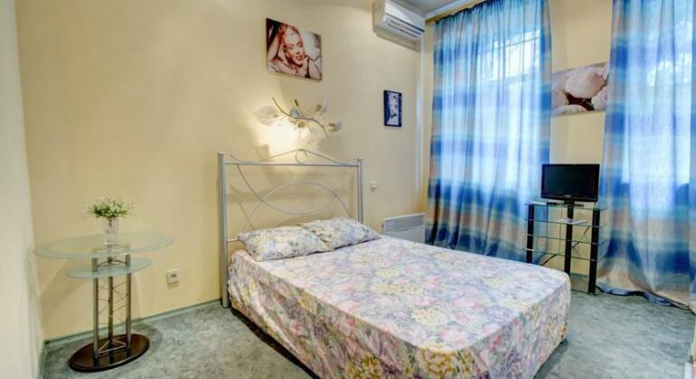 Apartment Zhukovskogo 17 - Photo3