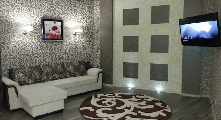 Arcadia Palace Apartments with Sea View - Photo2