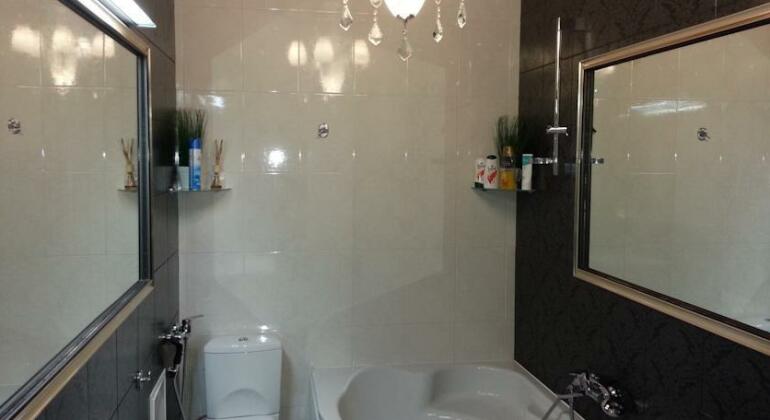 Arcadia Palace Apartments with Sea View - Photo5
