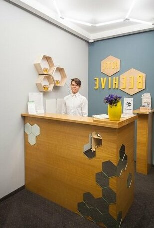 Beehive Hotel Odessa - Photo4