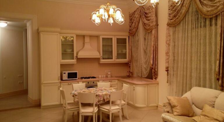 Bel Palazzo Apartments - Photo2