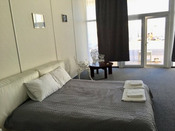 Bono Beach Hotel - Photo4