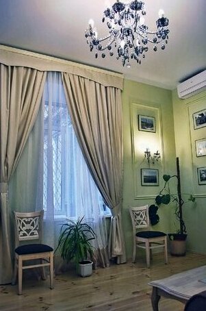 Classic Apartment on Zhukovskoho