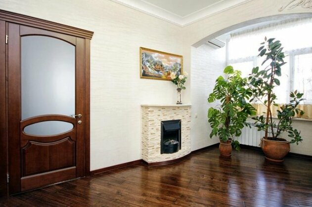 Comfort in Historical Center of Odessa - Photo2