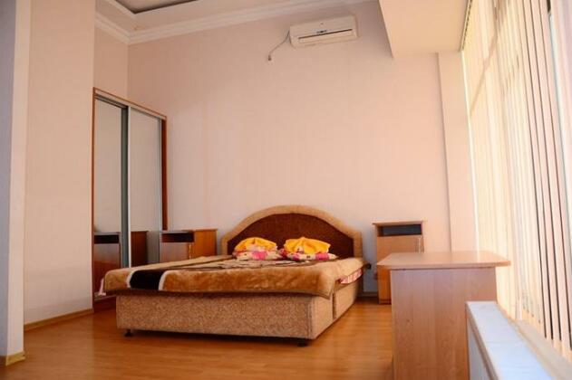 Express Hotel - Photo2