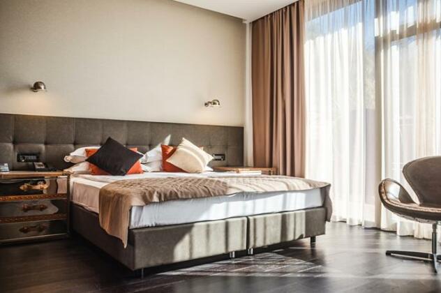 M1 Club Hotel - Photo4