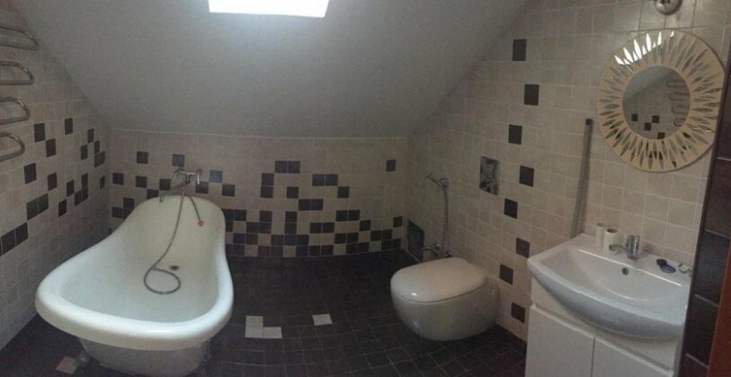 Mansard Apartments Suit - Photo3