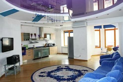 Menshikov Apartments in Arkadia - Photo2