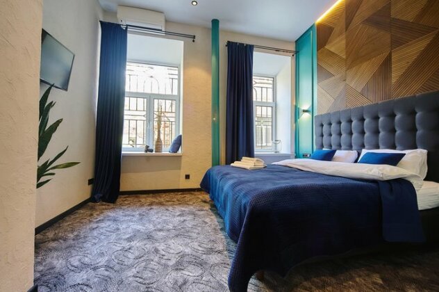Mezzanine Hotel - Photo2