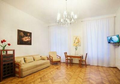 Renaissance Suites Odessa Apartment-Hotel
