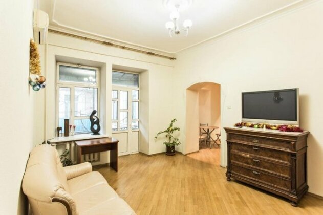 Room_Odessa - Photo2