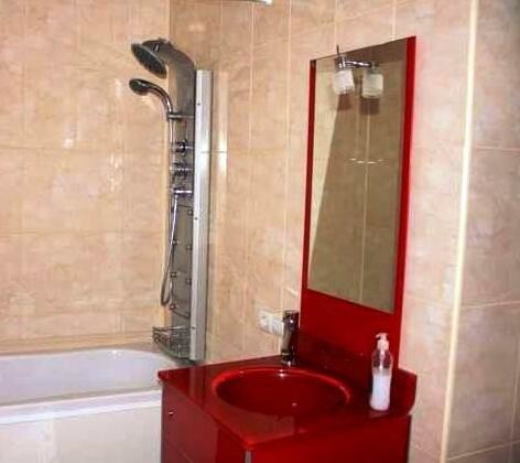 Solid Odessa Apartments - Photo5