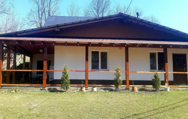  Photo 2