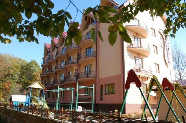 Fantasia Hotel - Photo2