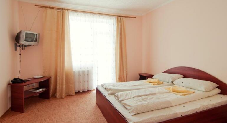 Hotel Continent Polyana - Photo3