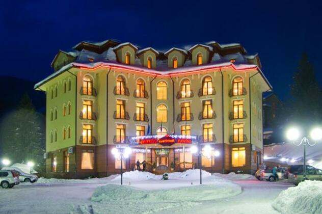 Grand Hotel Pylypets - Photo4