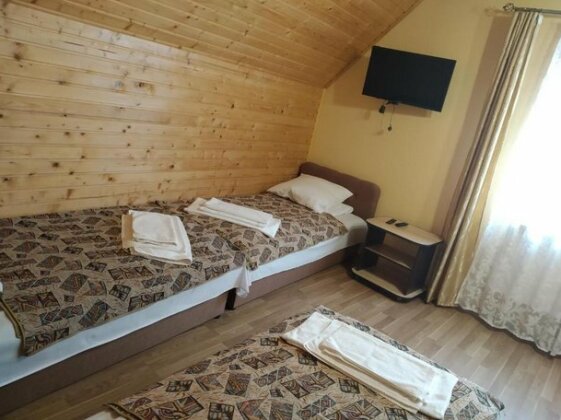 Camelot Rakhiv - Photo3