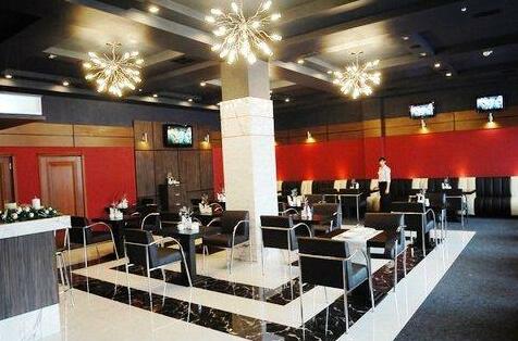 Hotel Mir Rivne - Photo2