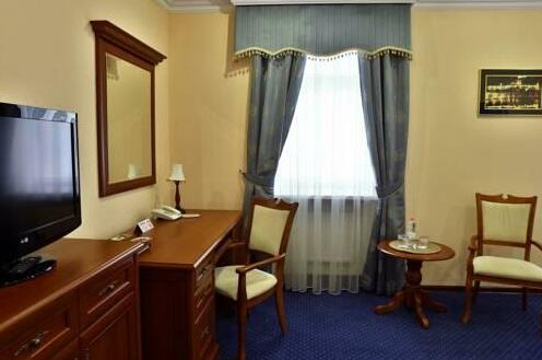 Hotel Ukraine Rivne - Photo4