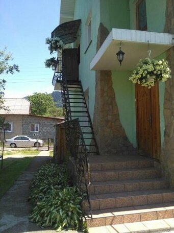 Photo 4