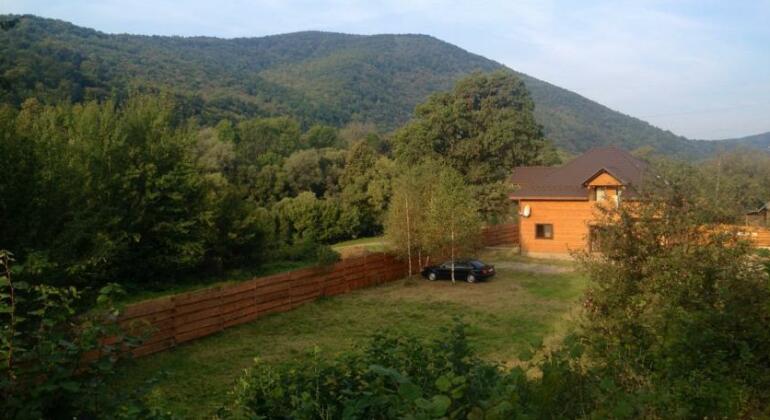 Guest House Pid Dubom - Photo4