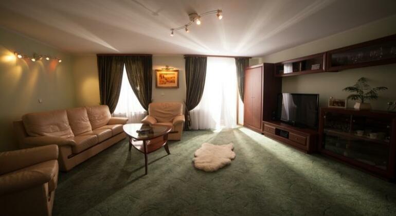 Slavskiy Guesthouse - Photo3