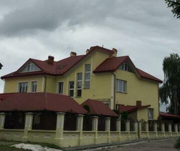 Mriya Hotel Sudova Vyshnya