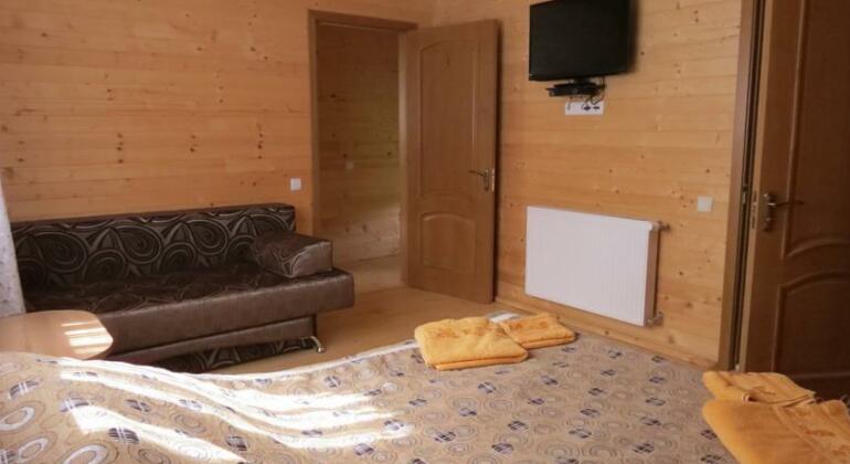 Bilyy Kamin Guest House - Photo5