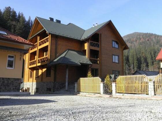 Forest House Tatariv - Photo2