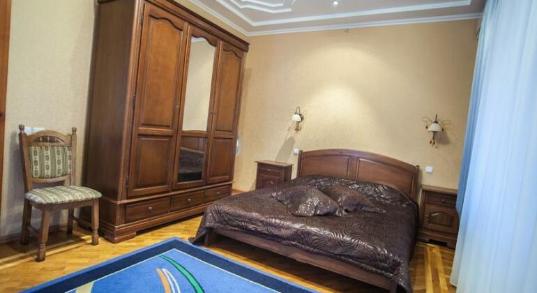 Hotel Complex Uhnovych - Photo4