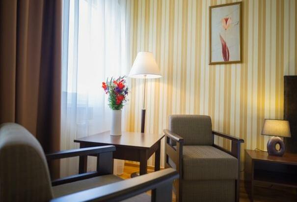 Lisova Pisnia Resort Hotel - Photo2