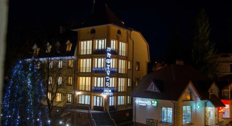 Naftusya Hotel