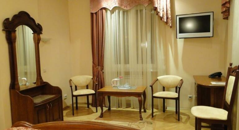 Red Stone Hotel Truskavets - Photo3