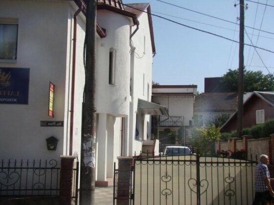 Photo 4