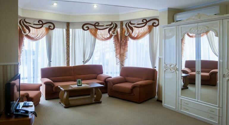 Senator Hotel Truskavets - Photo3