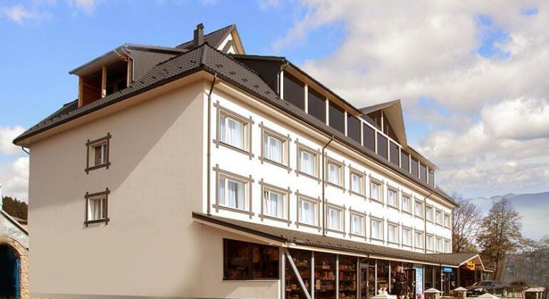 Verhovel Hotel - Photo2