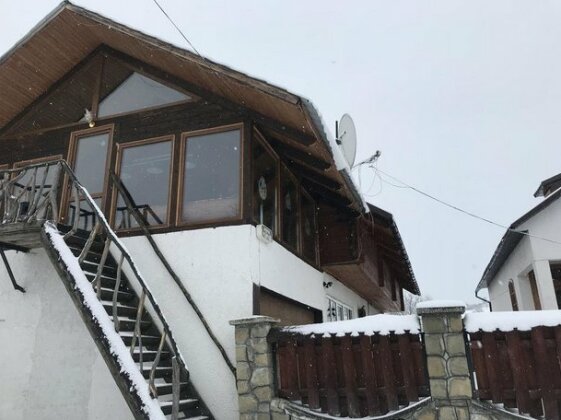 Guesthouse Karpaty - Photo2